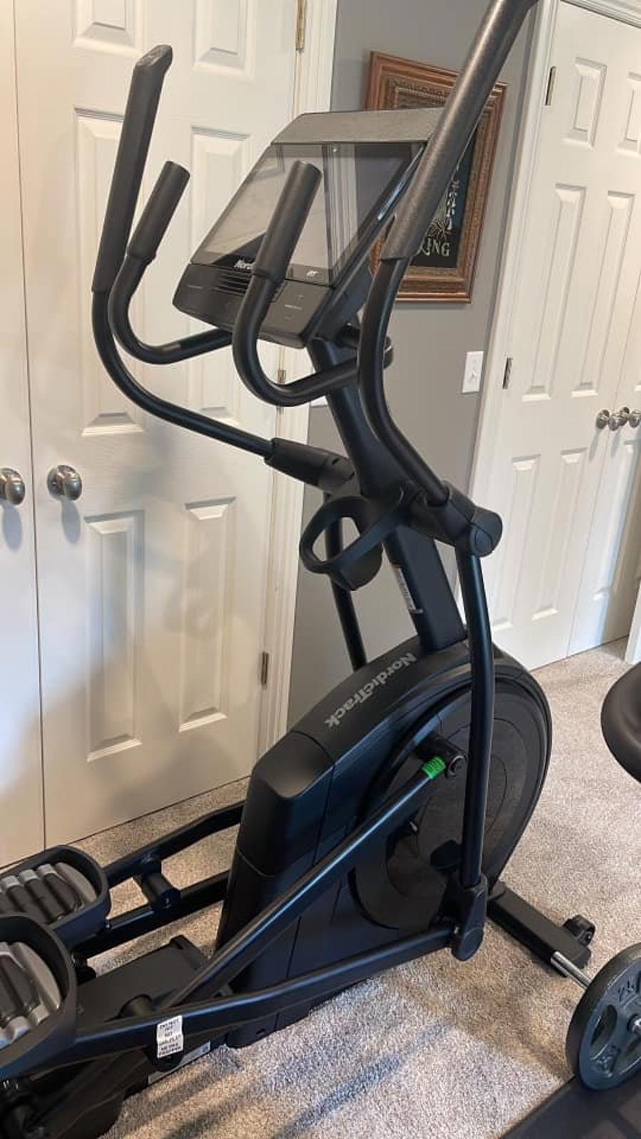 iFiT NordicTrack AirGlide 14i Elliptical-NTEL71423, Like New