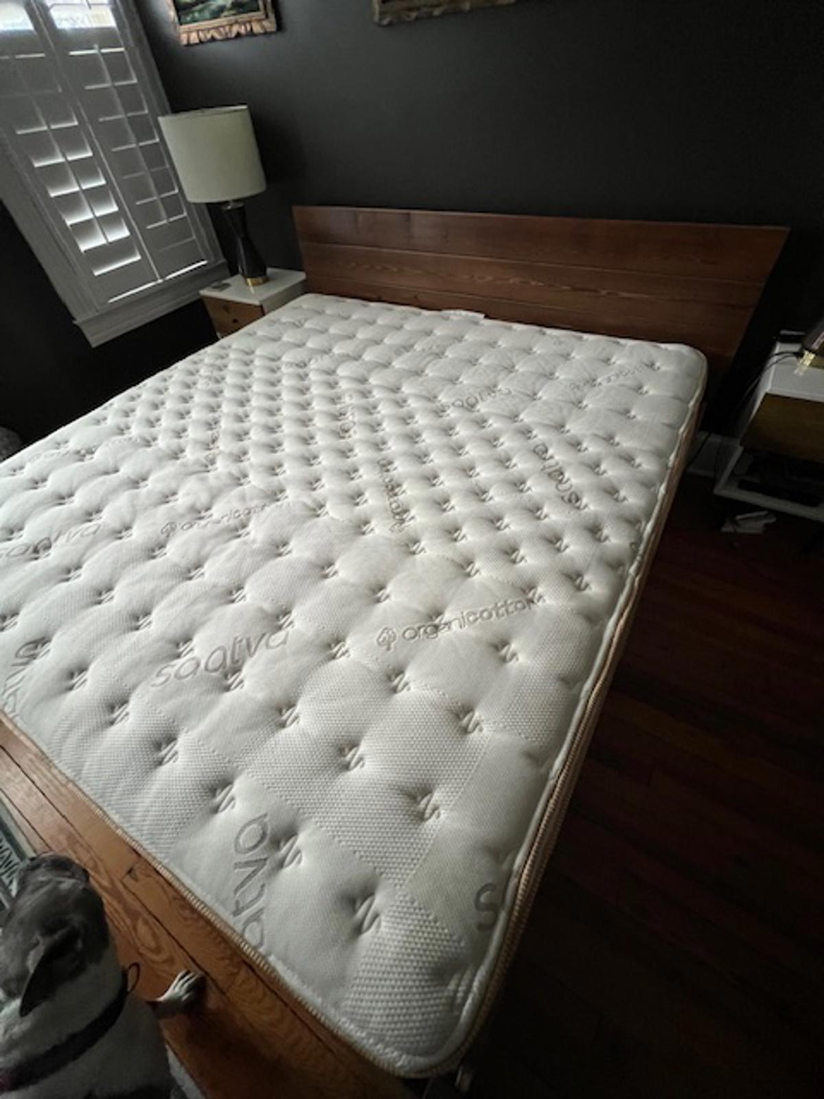 Saatva Classic Mattress, Luxury Firm, 11.5", King, Like New, Perfect Condition