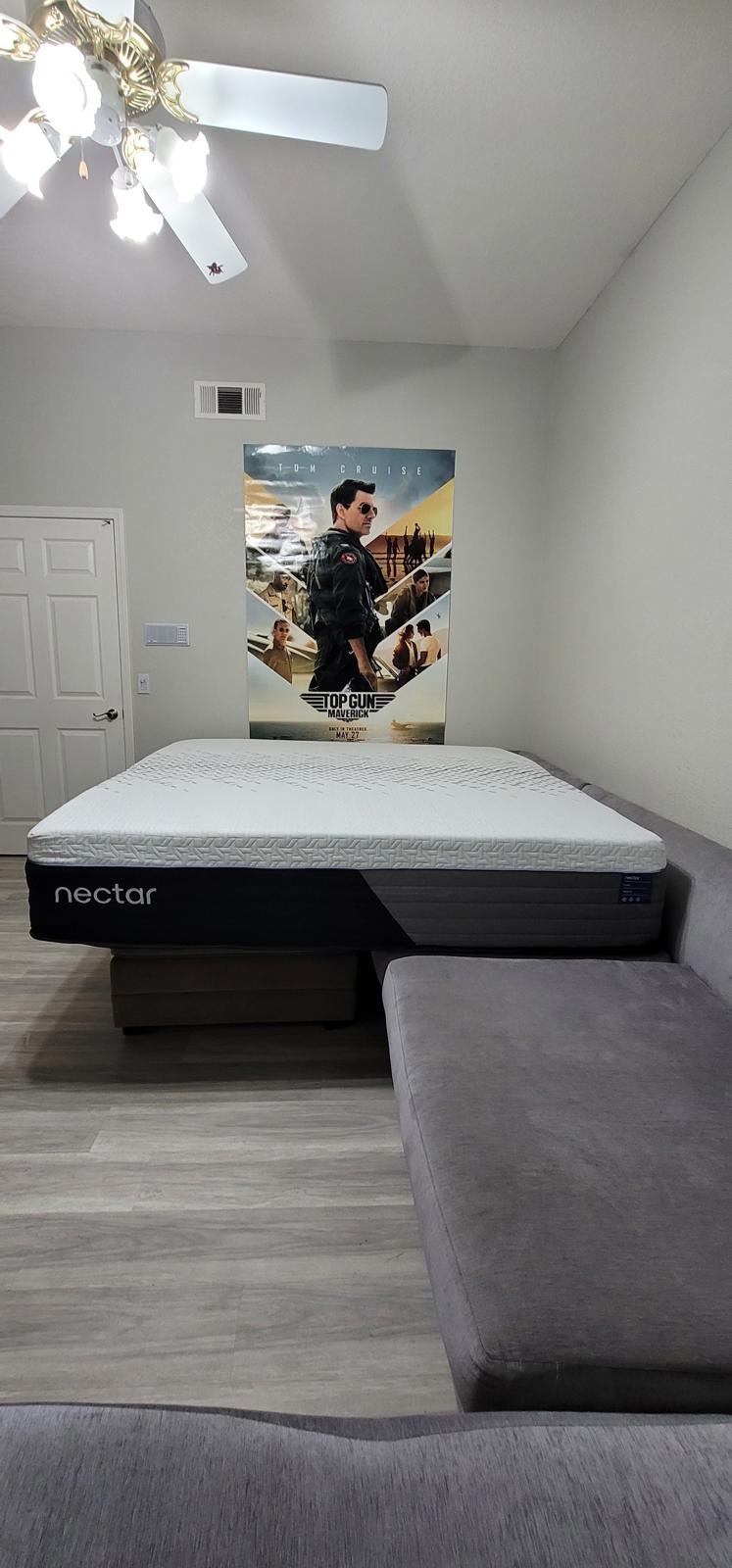 Nectar Luxe Hybrid, Queen, Like New, Perfect Condition