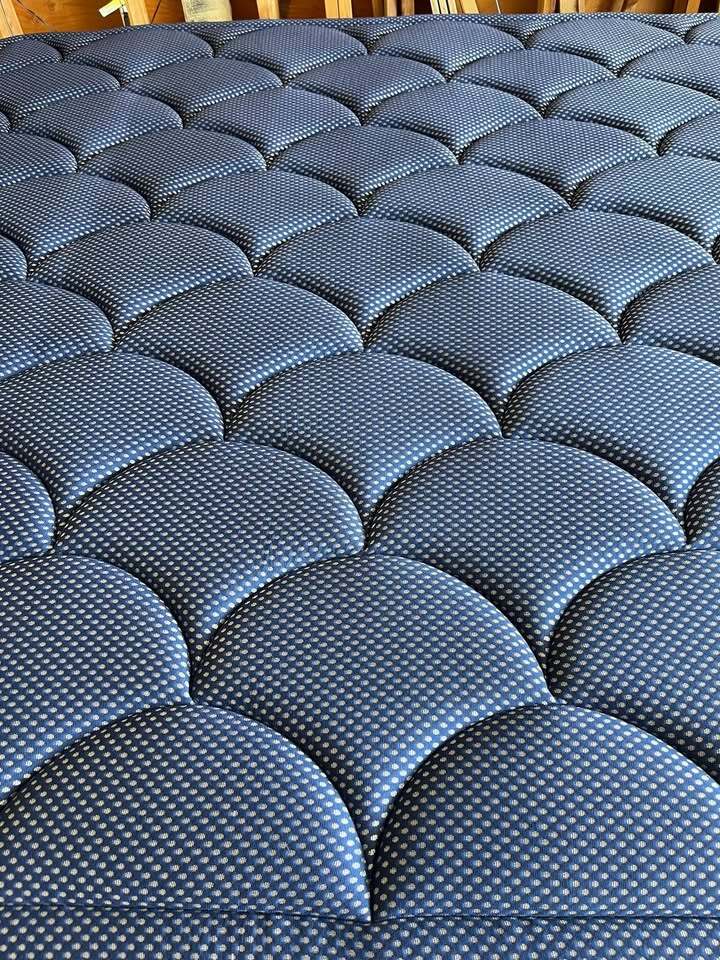 DreamCloud Luxe Hybrid Mattress, King, Perfect Condition