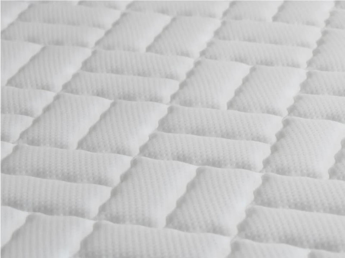 Brooklyn bedding - Titan Plus Core, Queen, Perfect Condition