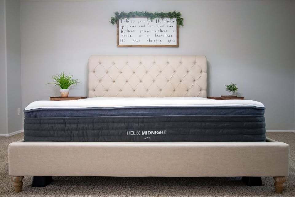 Helix Luxe Midnight, Full, Perfect Condition