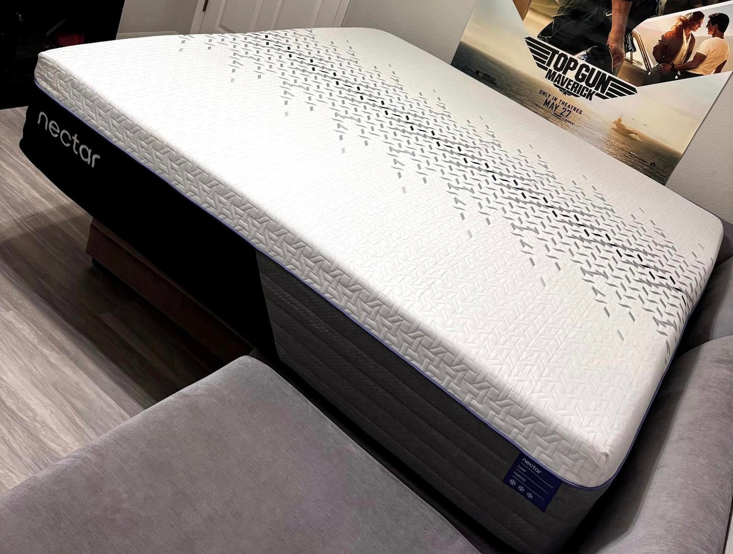 Nectar Luxe Hybrid, Queen, Like New, Perfect Condition