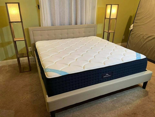 DreamCloud Premier, Full, Perfect Condition