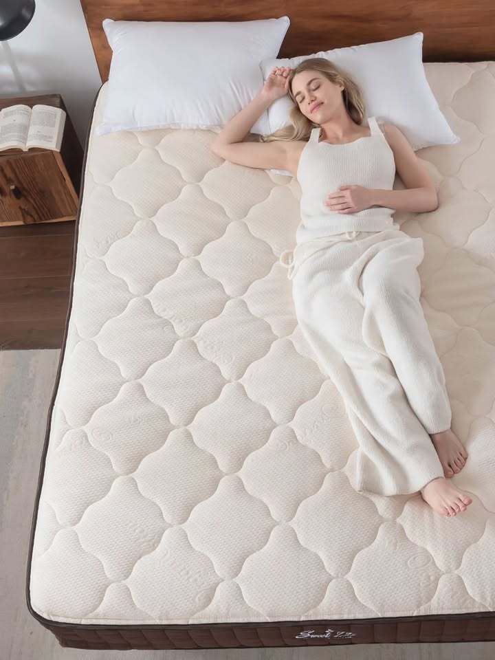 Sweet Zzz - Honey Hybrid Mattress, Medium Soft, Full, Perfect Condition