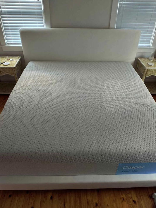 Casper Dream Max, Cal King, Like New