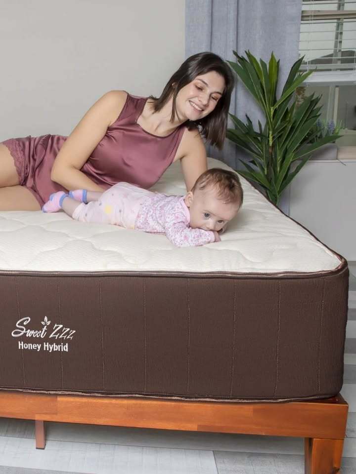 Sweet Zzz - Honey Hybrid Mattress, Medium Soft, Full, Perfect Condition