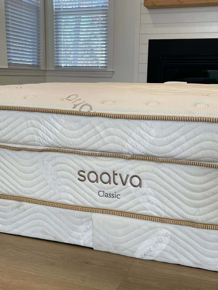 Saatva Classic Mattress, Plush Soft, 14.5"(1 Queen)