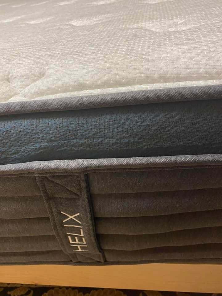 Helix Luxe Twilight, Queen, Perfect Condition
