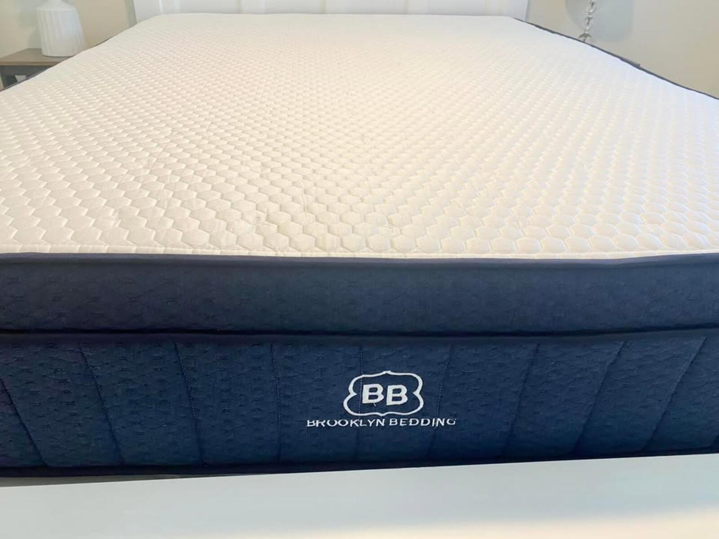 Brooklyn bedding Aurora Luxe Cooling, King, Perfect Condition