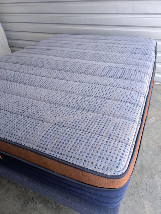 Brooklyn Bedding CopperFlex Pro Hybrid, Queen, Like New