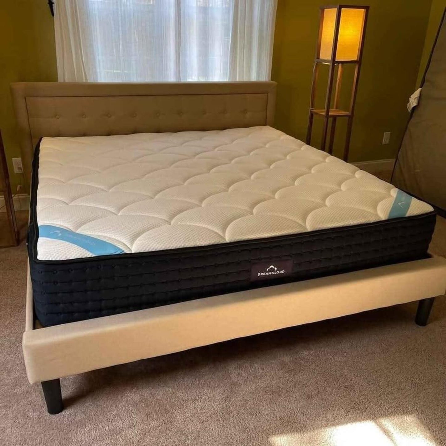 DreamCloud Premier Hybrid, King, Like New, Perfect Condition