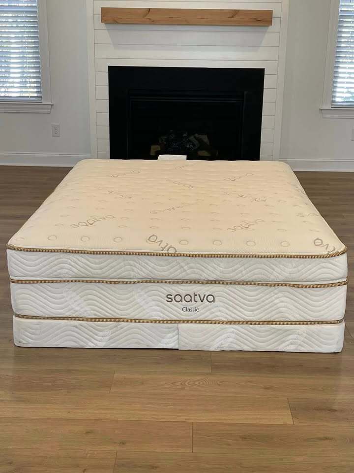 Saatva Classic Mattress, Plush Soft, 14.5"(1 Queen)