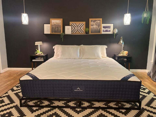DreamCloud Classic, King,  Perfect Condition