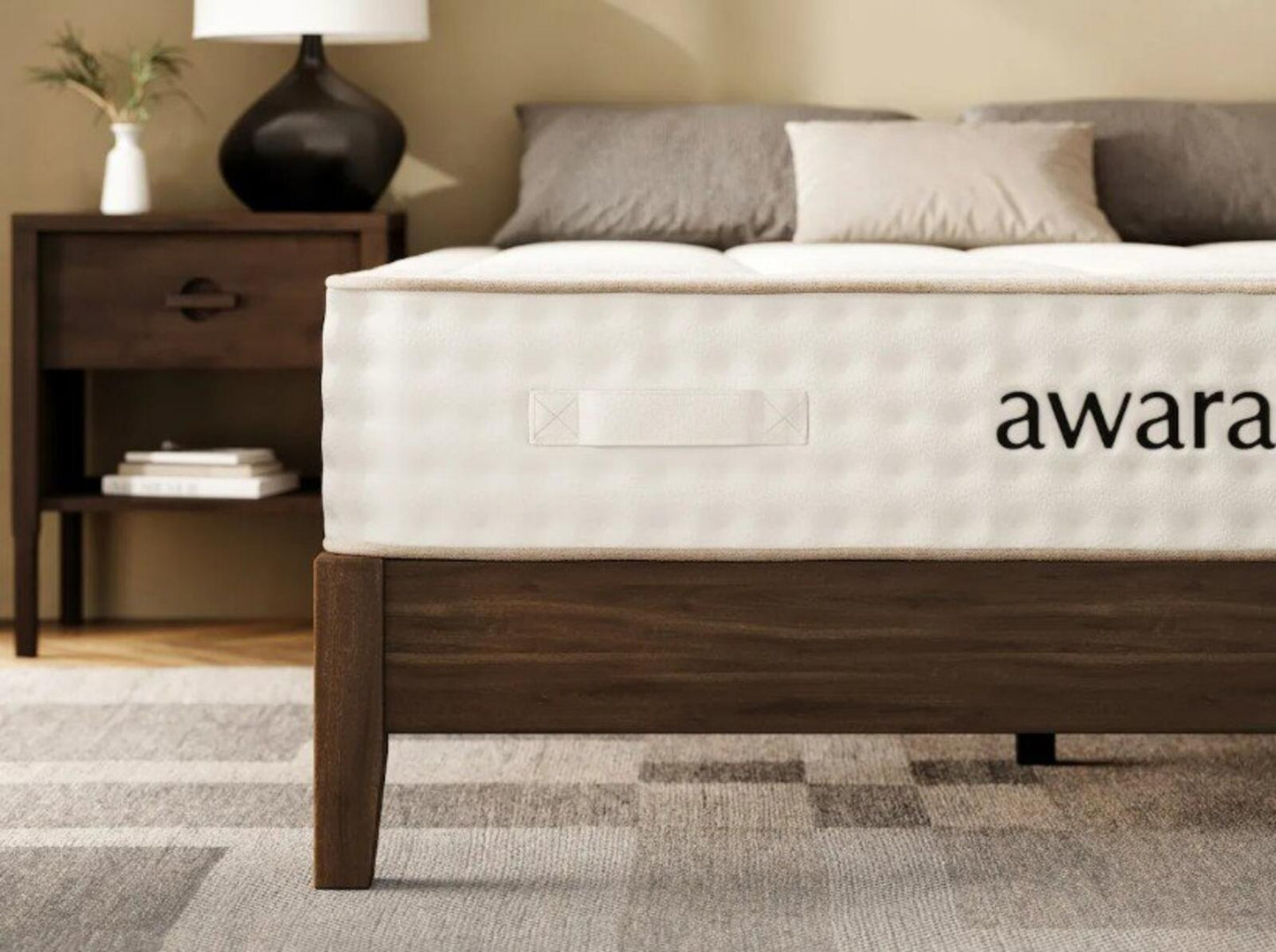 Awara Natural Luxury Hybrid Mattress, Queen, Like New