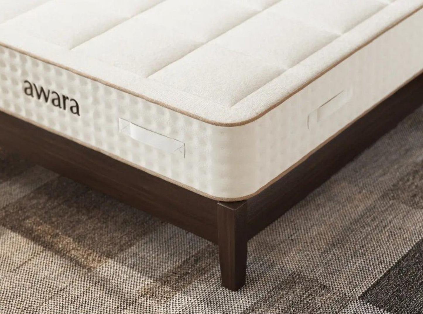 Awara Natural Luxury Hybrid Mattress, Queen, Like New
