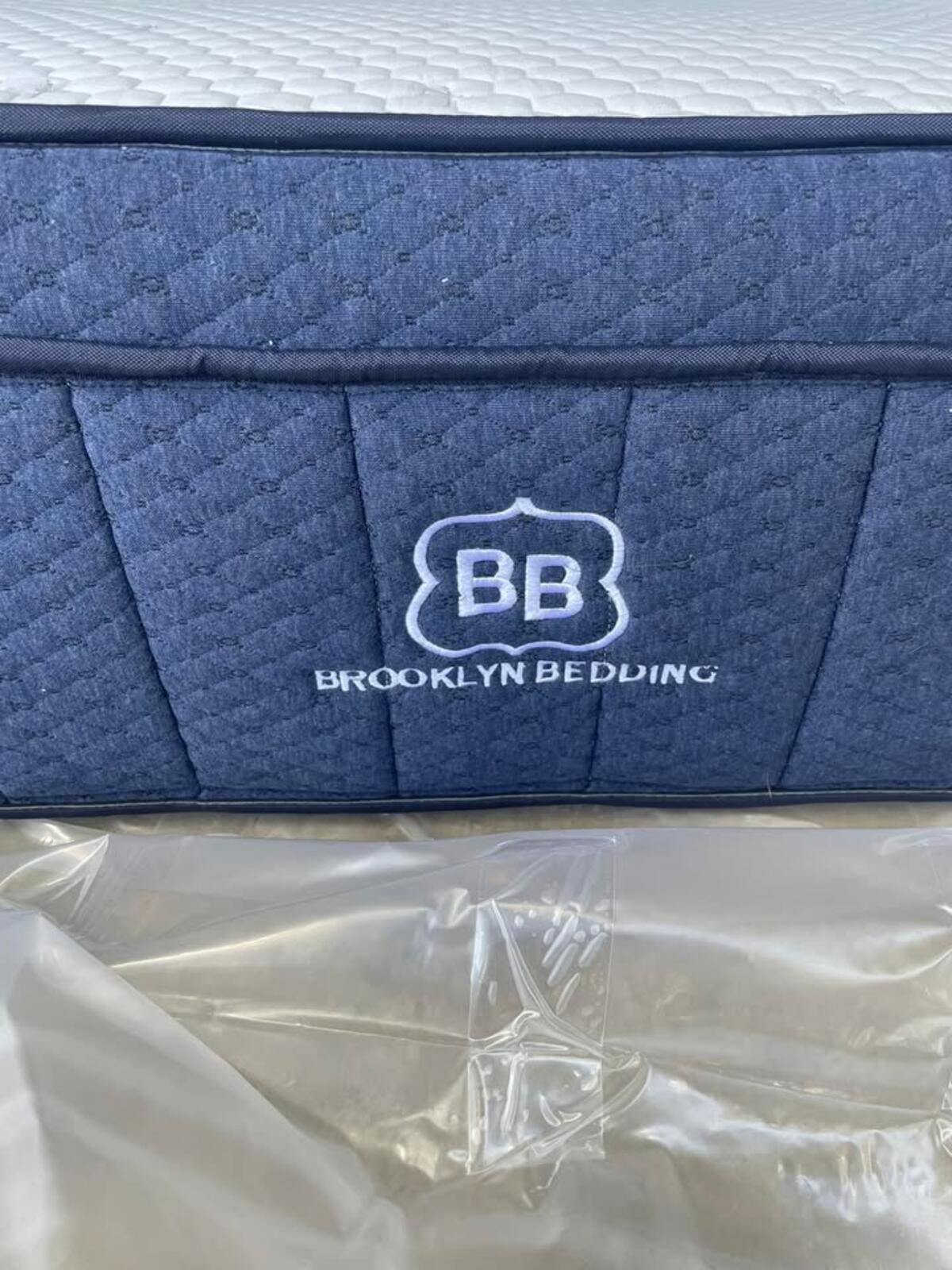 Brooklyn bedding Aurora Luxe Cooling, King, Perfect Condition
