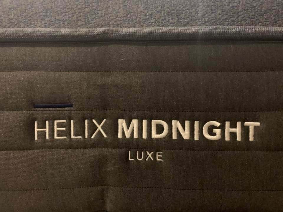 Helix Luxe Midnight, Full, Perfect Condition