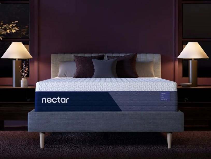 Nectar Luxe Hybrid, King, Like New