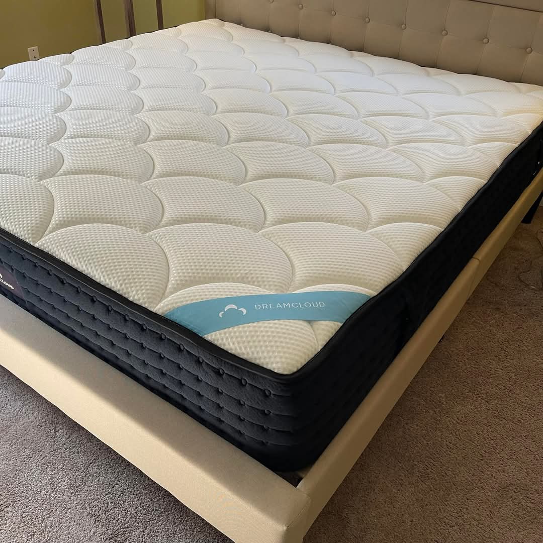 The DreamCloud Premier, King, Like New, Perfect Condition